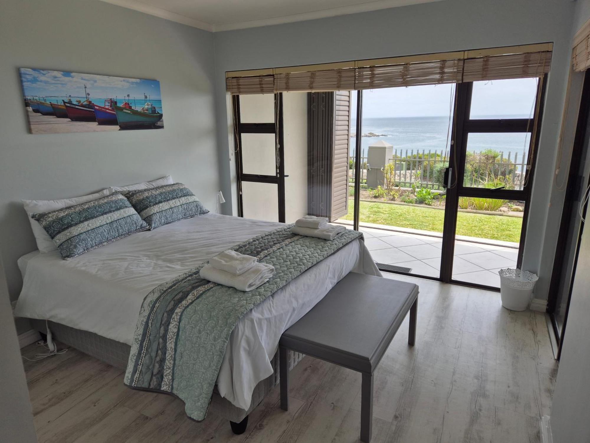 Sage At Whale Cove - Sea Facing Apartment De Kelders Bagian luar foto